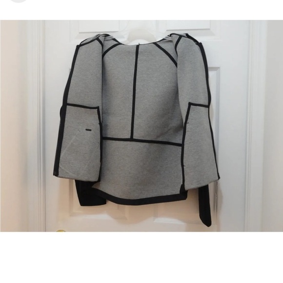 Lululemon City Bound Hoodie Black /
Heathered -Sz 4-oversized -EUC 🍂 - Picture 9 of 13